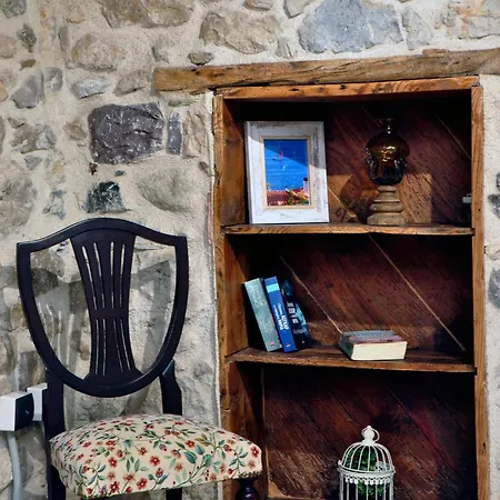 Stone Aparthotel Limni (Evia)