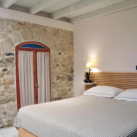 Stone Aparthotel