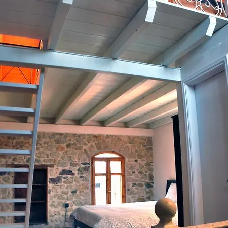 Aparthotel Stone Limni (Evia)