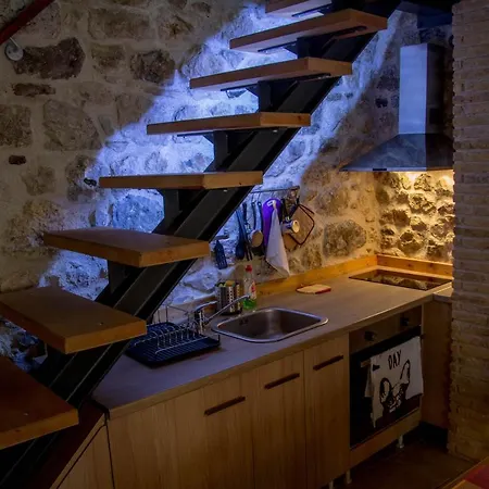 Aparthotel Stone *