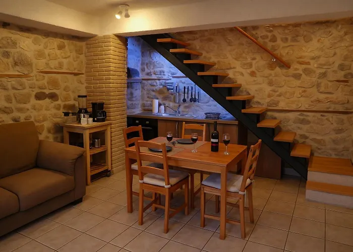 Stone 3* Limni (Evia)